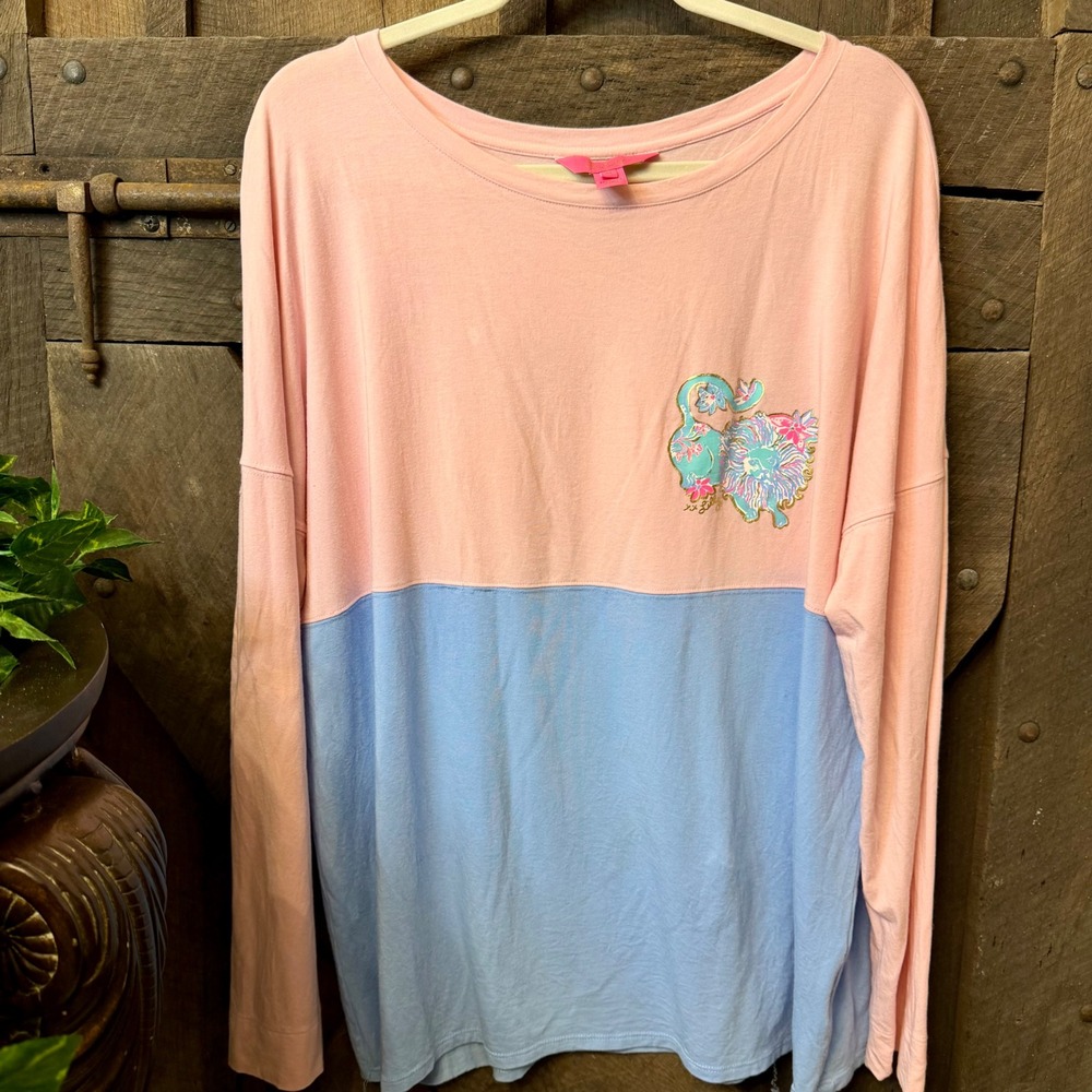 Lilly Pulitzer Etta Long Sleeve Graphic Tee XL Pink Blue Colorblock Lion